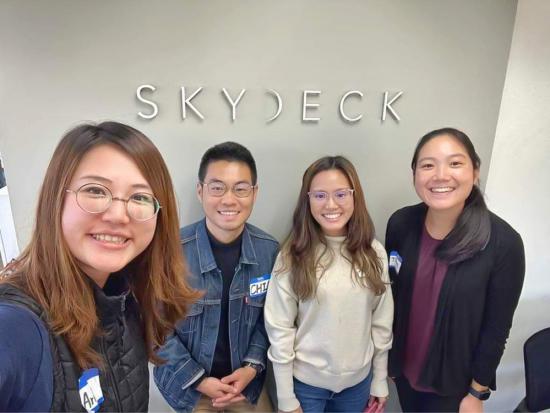 four uc berkeley students at haas skydeck