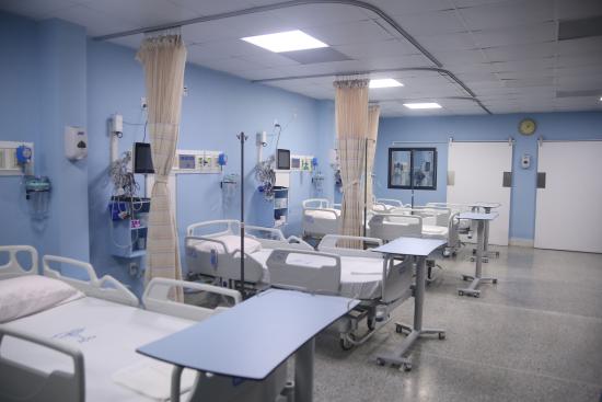 Picture of an empty intensive care unit